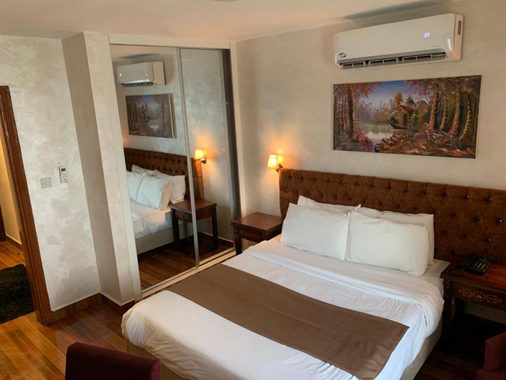 Amman Orchid Hotel ภายนอก รูปภาพ