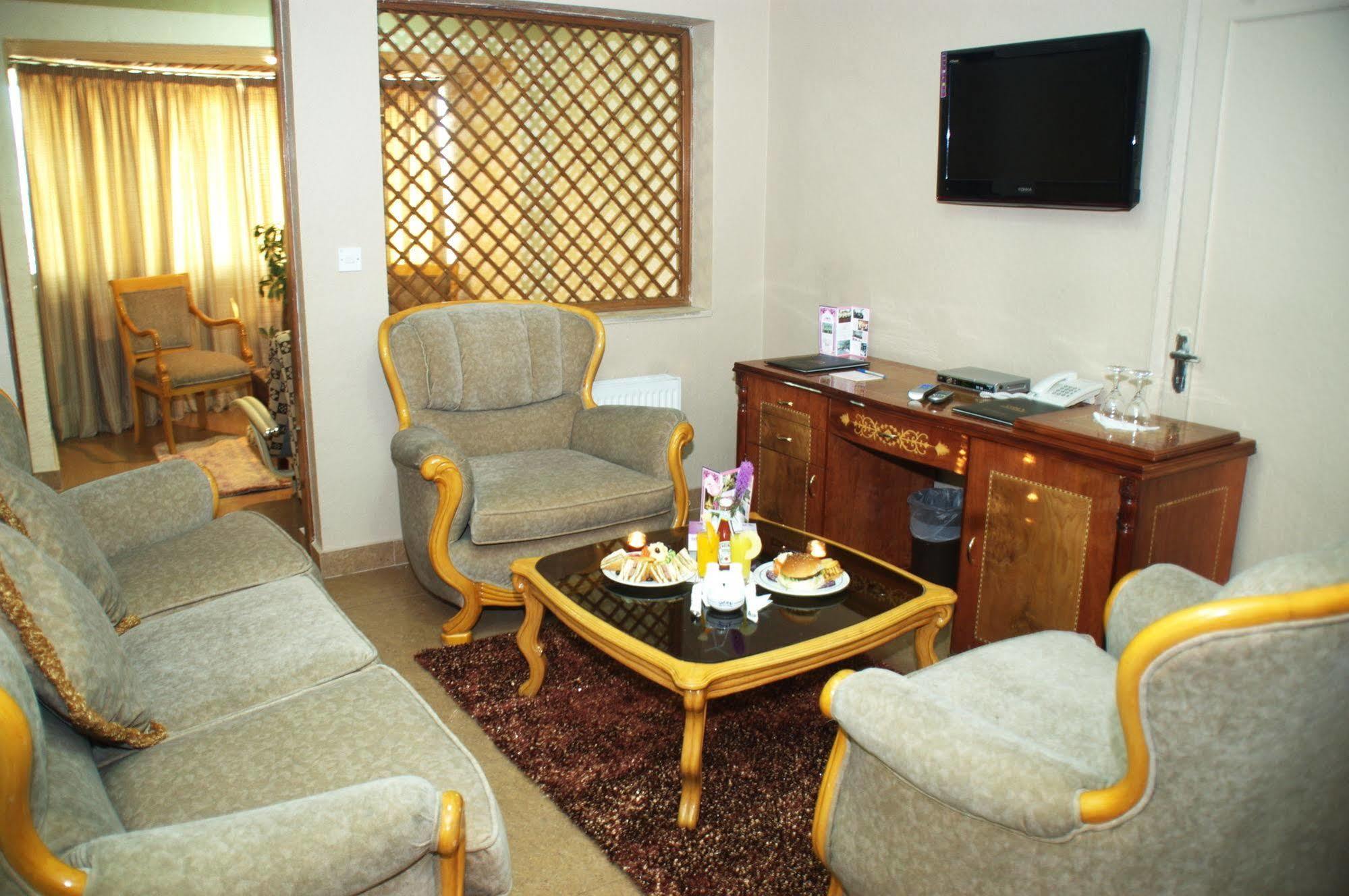 Amman Orchid Hotel ภายนอก รูปภาพ