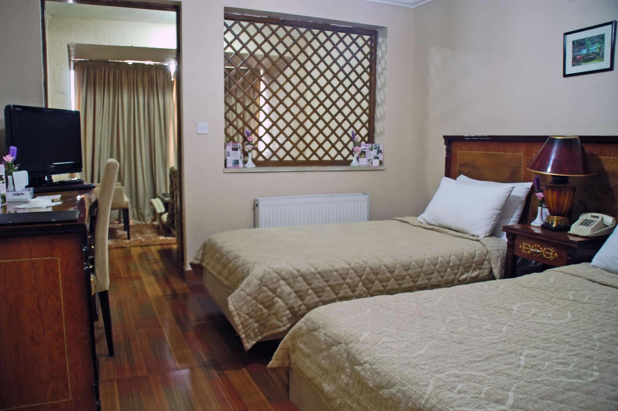 Amman Orchid Hotel ภายนอก รูปภาพ